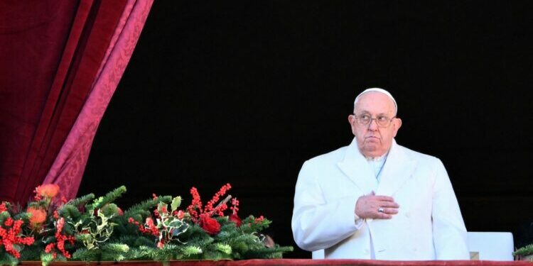 Papa Françesku bën thirrje për fundin e luftës në Evropë dhe Gaza gjatë fjalimit të Krishtlindjeve