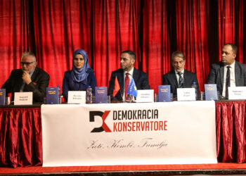 Nimani dhe Haradinaj në promovimin e librit “Kauza për Familjen”