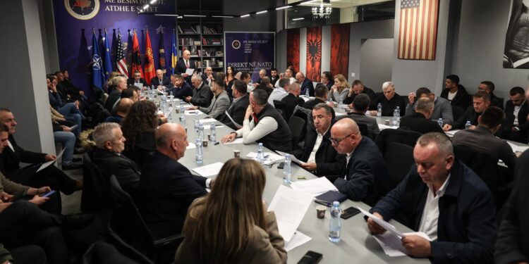 AAK miraton listën e kandidatëve për deputetë: Haradinaj premton anëtarësim në NATO