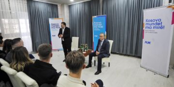 Hamza: Bursat prej 25 milionë euro janë shpresë dhe mundësi për të rinjtë e Kosovës