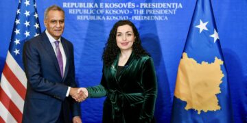 Presidentja Osmani takon Sekretarin Amerikan për Menaxhimin dhe Resurset, Richard R. Verma