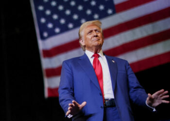 Jep dorëheqjen prokurori special në rastin e Donald Trump