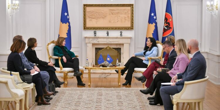 Presidentja Osmani mirëpret Misionin Vëzhgues të Zgjedhjeve të Bashkimit Evropian