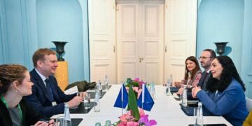 Takim i Presidentes Osmani dhe Kryeministrit Kurti me të Dërguarin e Ri të BE-së për Dialogun Kosovë-Serbi