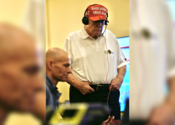 Gabimi i administratës Trump: Gazetari përfshihet gabimisht në bisedat për sulmet në Jemen