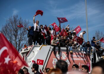 Protesta të reja në Stamboll pas arrestimit të kryebashkiakut