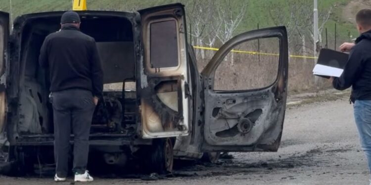 Gjendet e djegur makina e grabitësve.