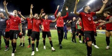 Vuçiqi dhe planet e tijë me vendosjen e traktorëve në Beograd.