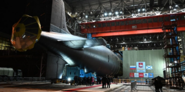 Putin prezanton “bishën” e deteve: “Perm”, nëndetësja me energji bërthamore dhe raketa hipersonike