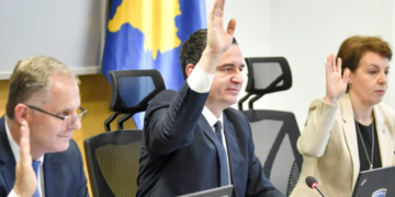 ‘Të përhiturit’ – Qeveria duhet që deri në mesnatë të japë dorëheqje thotë Cakolli i DnV