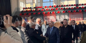 Mustafa, Haziri dhe Dumoshi Shkoin për Ngushëllime te Familja Thaçi