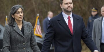 Zëvendëspresidenti i SHBA-së, J.D. Vance, Viziton Groenlandën Pas Kritikave nga Autoritetet Lokale