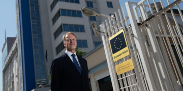 Shefi i zyrës së BE-së: Normalizimi i marrëdhënieve, vendimtar për të ardhmen evropiane