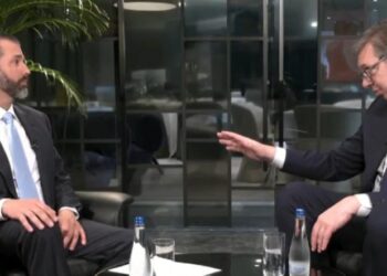 ‘Jemi të hapur për kompromis’: Djali i Trump intervistë me Vučić, flasin për Kosovën dhe bombardimet e NATO-s
