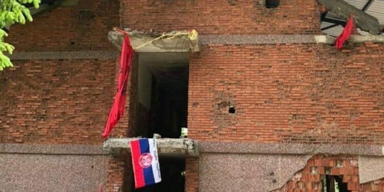 15 Marsi në Beograd: Veteranët e Ushtrisë Serbe të Kosharës dhe Pashtrikut Pro Studentëve Kundër “Beretave të Kuqe” Pro Vuçiçit