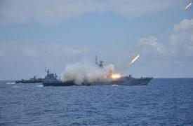 Rusia kërkon heqjen e sanksioneve përpara armëpushimit detar me Ukrainën