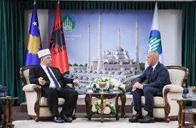 Ramush Haradinaj uron festën e Fitër Bajramit për Besimtarët Myslimanë