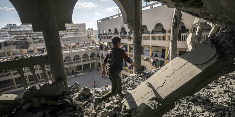 Valë e Re Sulmesh Izraelite në Gaza, Të Paktën 13 Të Vdekur