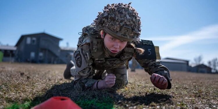 Ushtarët e KFOR-it përfundojnë garën ndërkombëtare të sporteve ushtarake.