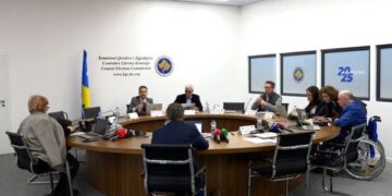 Përplasje në mbledhjen e KQZ-së për vendimin për votat e pavlefshme të diasporës.