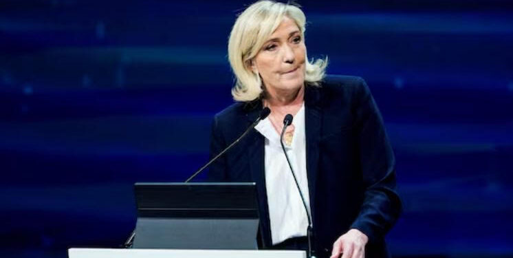 Le Pen bindshëm e para në sondazhe, por ëndrra e saj për presidente mund të shuhet të hënën