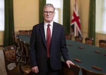 Mbretëria e Bashkuar Pret Liderët Ushtarakë për Të Hartuar Planet për Forcën Paqeruajtëse të Ukrainës