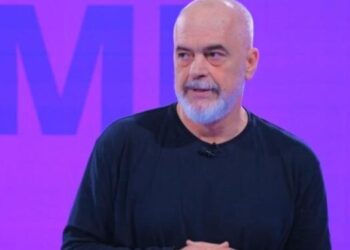 Rama flet para hapjes së fushatës: Berisha në hall, LaCivita turist, Basha fenomen!