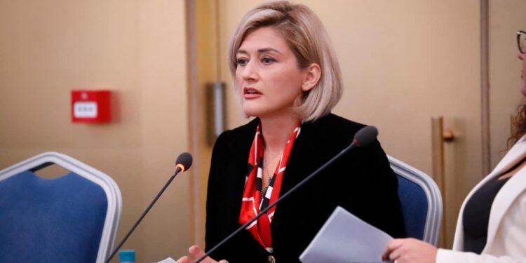 Kusari-Lila pranon se nuk i kanë krejt votat e pakicave