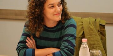 Drejtuesja e QIKA’ve reagim ndaj sjelles së  gazetarit të  Klanit, Kron Sadikut