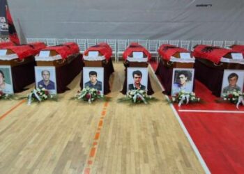 Fillojnë homazhet për tetë të zhdukurit që rivarrosen sot në përvjetorin e Masakrës së Kralanit