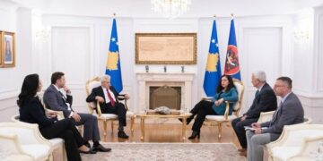 Ali Ahmeti në Presidencë: Kosova t’i krijojë shpejt institucionet – shqiptarët në RMV po përballen me ofensivë të rrezikshme nga pushteti
