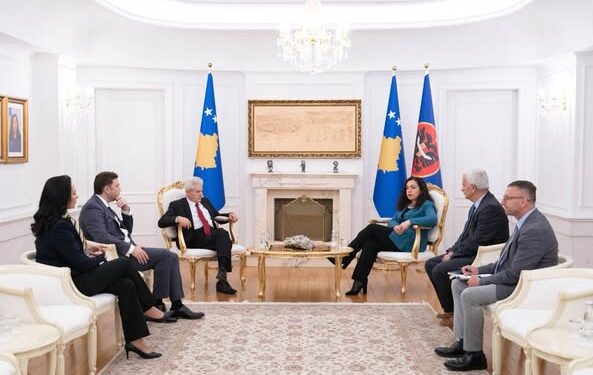 Ali Ahmeti në Presidencë: Kosova t’i krijojë shpejt institucionet – shqiptarët në RMV po përballen me ofensivë të rrezikshme nga pushteti