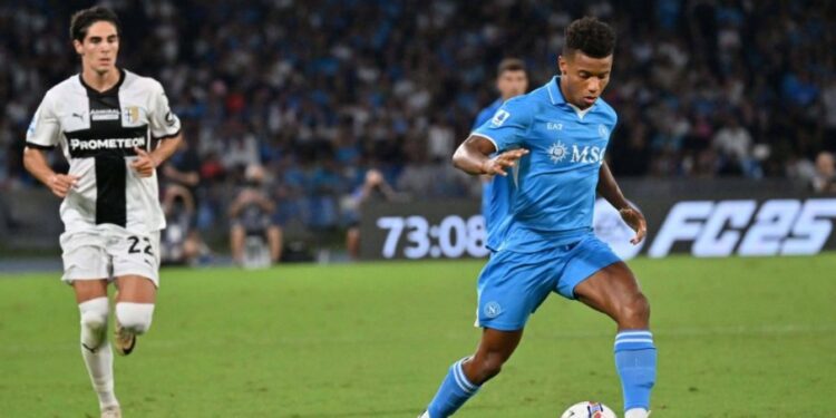 Goditje për Napolin: Neres jashtë për një muaj