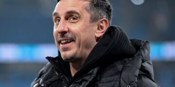 Neville: “Askush s’e besonte Liverpoolin për titull”