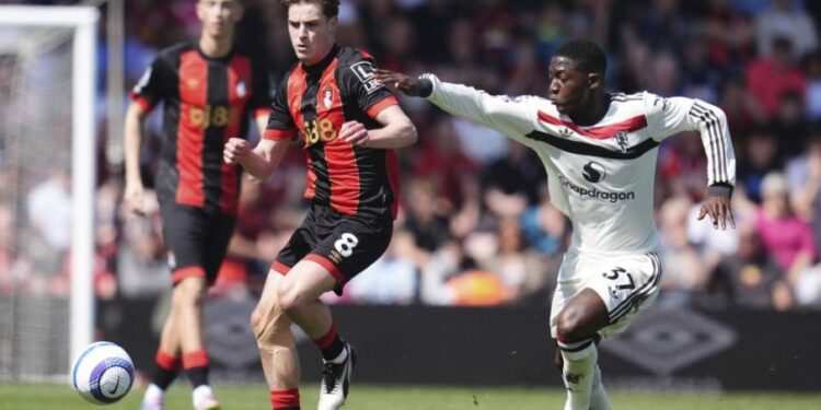 United barazon përsëri: Hoylund shpëton “Djajtë e Kuq” nga humbja në kohën shtesë