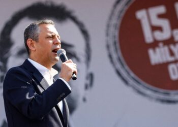 Opozita turke zgjedh liderin e ri pas burgosjes së kryebashkiakut të Stambollit: Bojkotoni kompanitë e Erdoganit