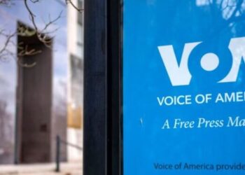 Gjykata del kundër Trump, urdhëron ndalimin e mbylljes së Zërit të Amerikës