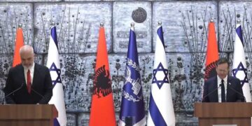 Rama nga Izraeli: Ne pranuam të dorëzojmë arin te nazistët, por jo hebrenjtë