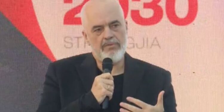 Rama takim me bizneset: Do të eksportojmë makina ushtarake “Made in Albania”