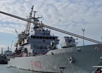 Ankorohen në Portin e Durrësit 3 anije italiane, njëra prej tyre i dhurohet Shqipërisë