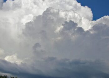 Të mërkurën mot i paqëndrueshëm me rrebeshe dhe bubullima