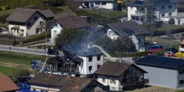 Mediat në Zvicër raportojnë se një kosovar ka vrarë bashkëshorten e tij, më pas ka vdekur edhe vet