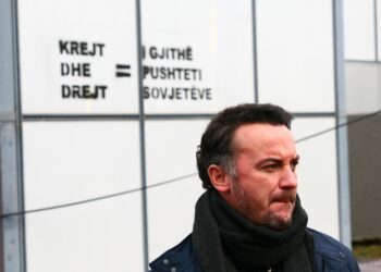 Molliqaj: Bllokimi i Kuvendit i leverdis Albin Kurtit