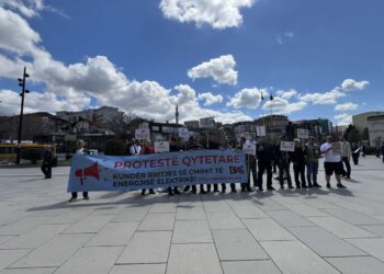 Protestë kundër shtrenjtimit të energjisë në Prishtinë