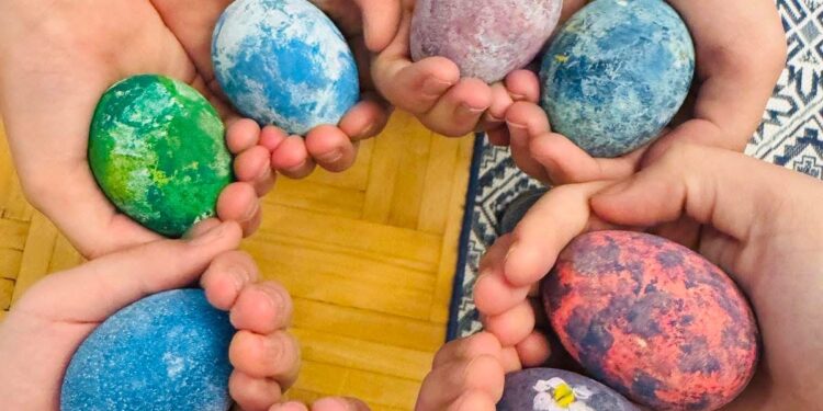 Presidentja Osmani uron Pashkët: “Qofshin këto ditë një moment reflektimi dhe dashurie për të gjithë ne”