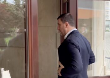 Krasniqi: Shpresoj që VV ka ndërruar kandidatin, përndryshe do të vazhdohet bllokada