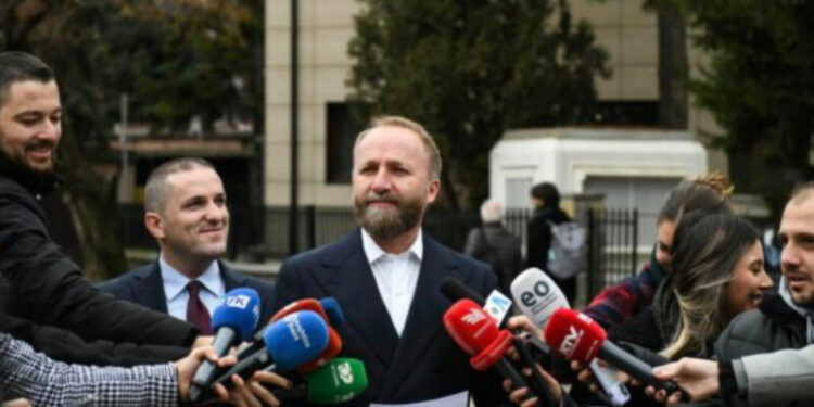 Tahiri: Dy Qeveritë e Kurtit kanë shkelur Kushtetutën 11 herë në 5 vite