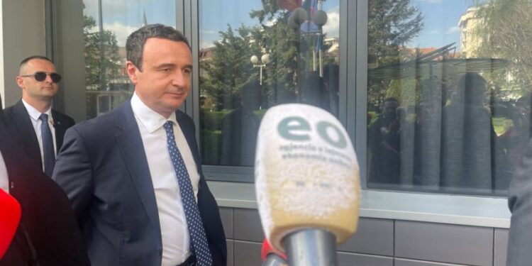 Kurti pa fjalë dhe pa numra? Edhe sot ‘çele guri gojën’