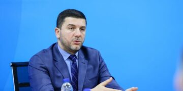 Krasniqi për qeverinë e re: Nëse s’mundet Kurti, mundet Hamza