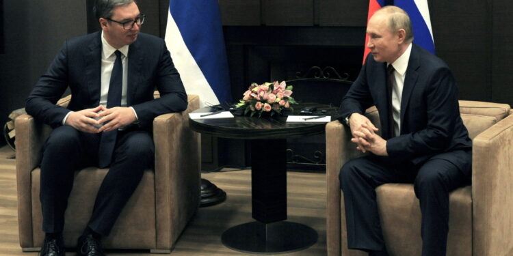 BE kërcënoi Vuçiqin nëse shkon në paradën në Moskë – Zakharova: Ky është euronazizëm